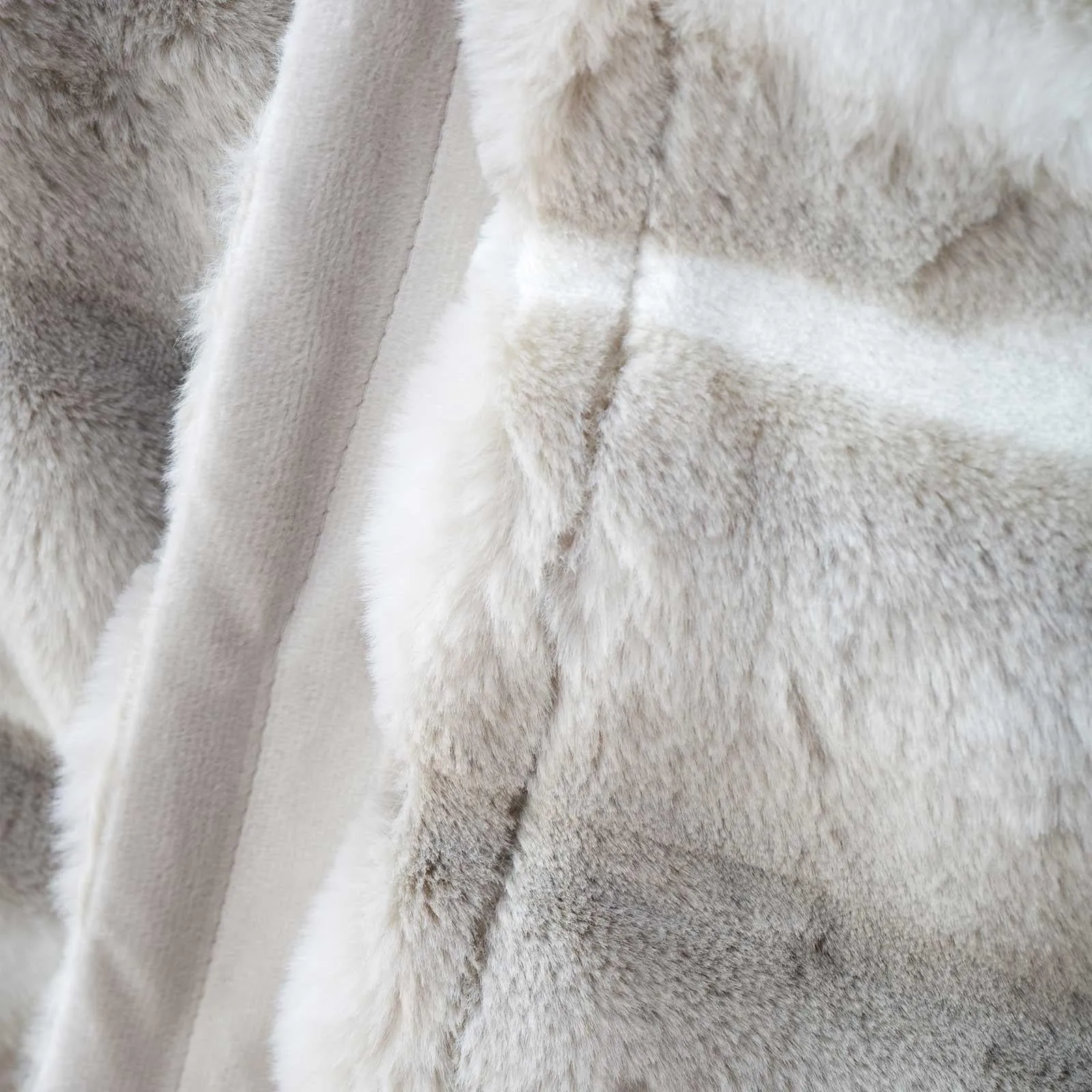 Flint Faux Fur Throw Silver