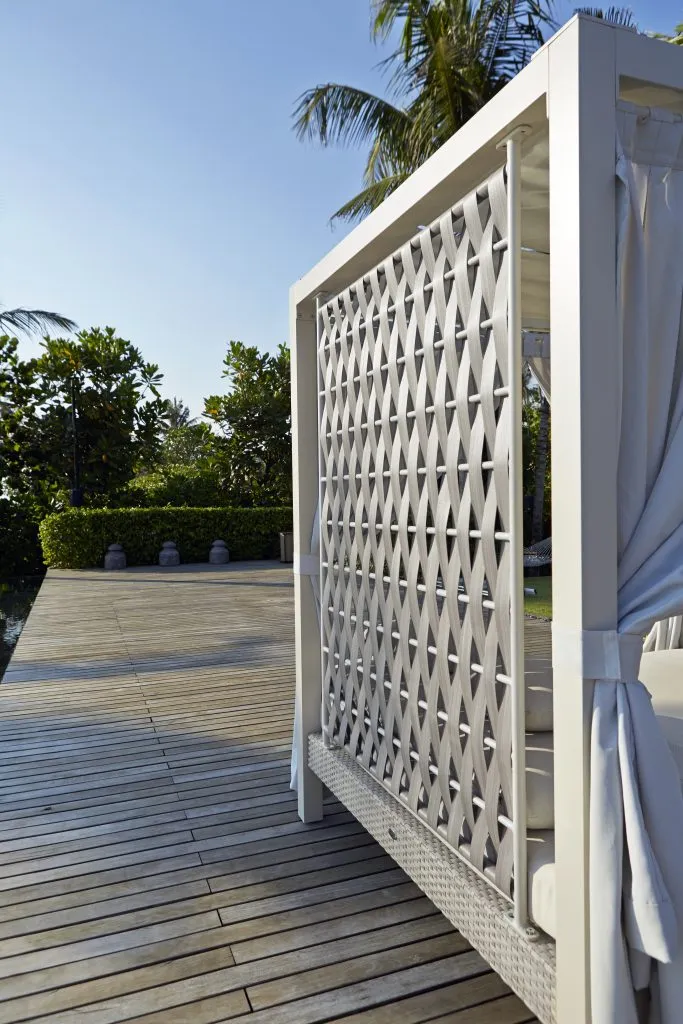 Skyline Design Rattan The Cube Luxury Daybed