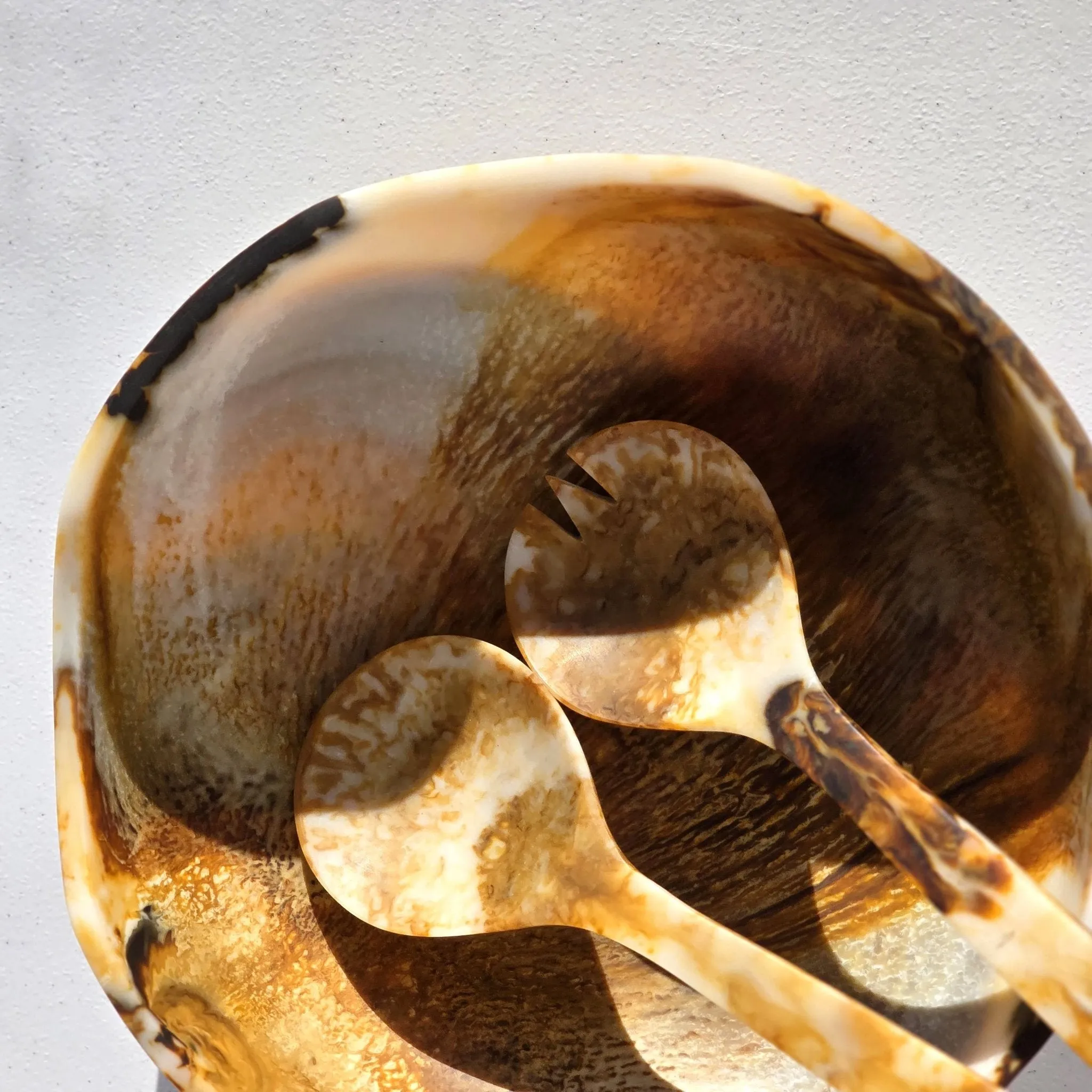 Wavy Resin Salad Serving Bowl / Matching Server / Tiger